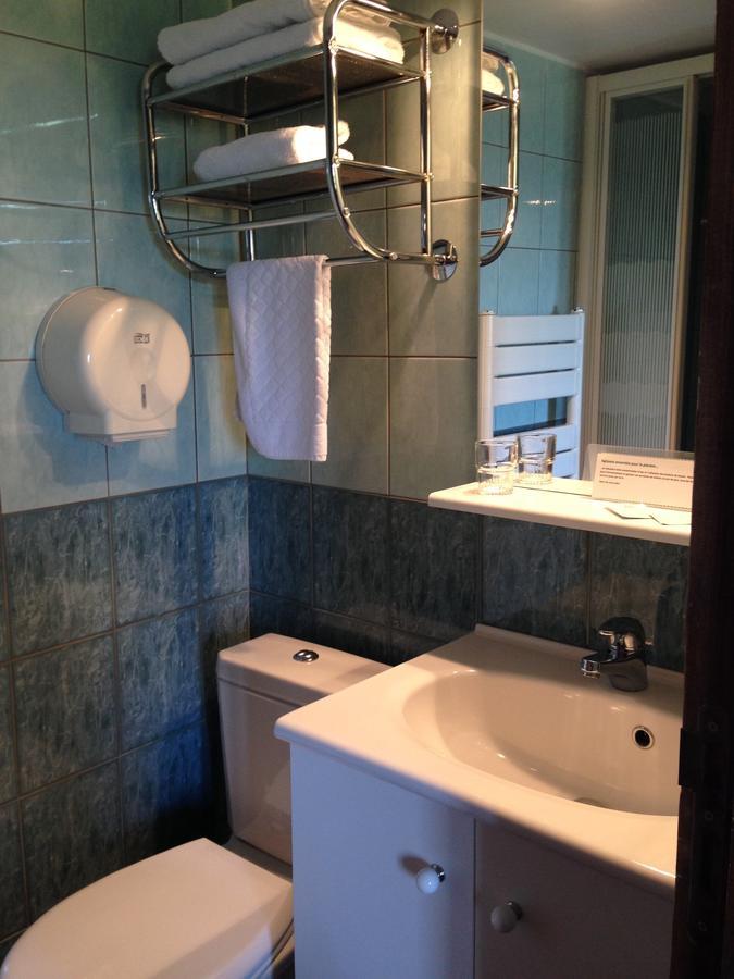 Auberge La Borie Nantes Ruang foto